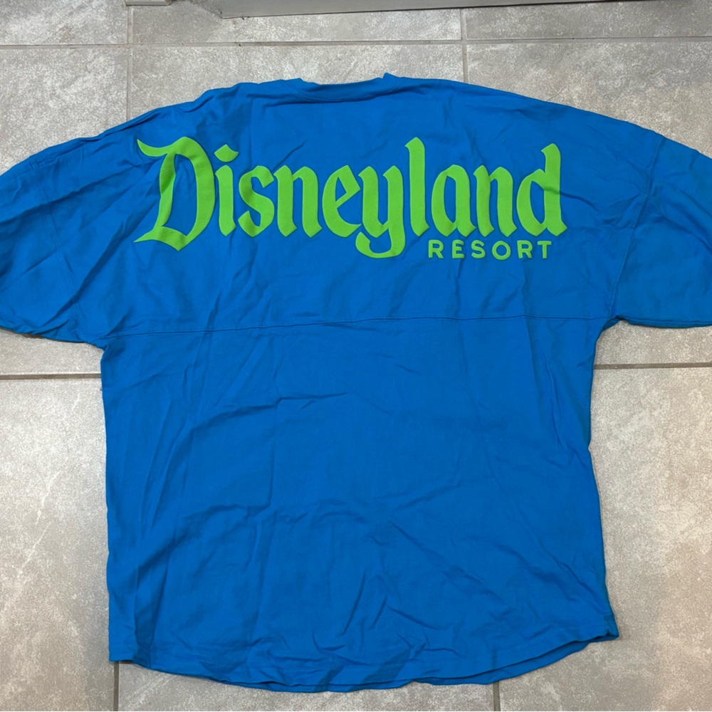 NWOT Blue/Green Disneyland Resort Spirit Jersey - XL